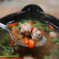 จ้ำเข่า เขาใหญ่