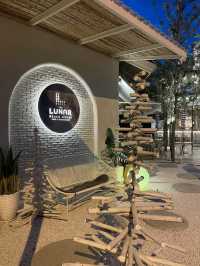 The Lunar Beach House คาเฟ่ริมผา - ชลบุรี