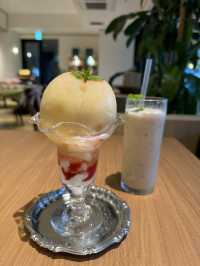 【福岡カフェ】果物専門店のカフェの旬のフルーツパフェがすごい✨