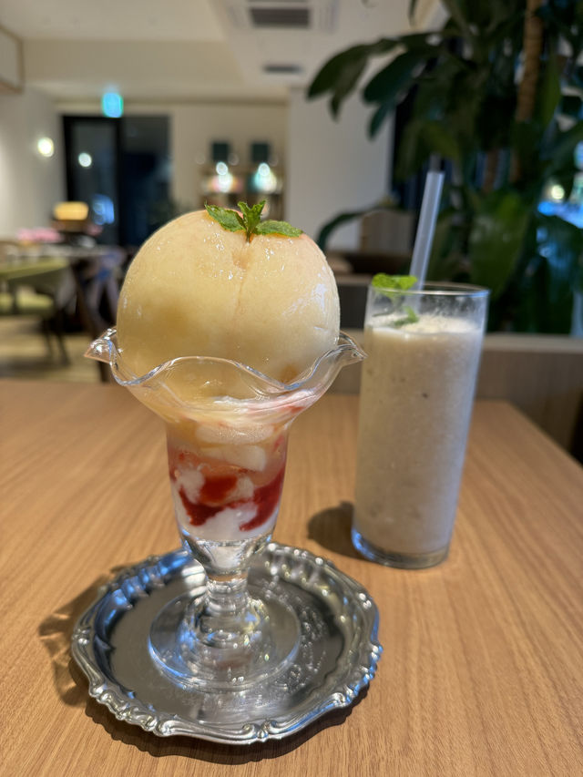 【福岡カフェ】果物専門店のカフェの旬のフルーツパフェがすごい✨