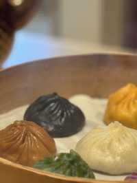 招牌八色小籠包 高質滬菜