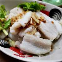 泰國曼谷 不經意的美味船麵 Zaew Noodle แซว ก๋วยเตี๋ยวลูกชิ้นปลา