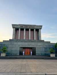 【ベトナム】荘厳な雰囲気を味わう！ハノイのホーチミン廟✨