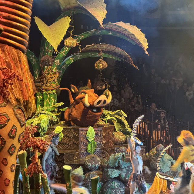 香港迪士尼樂園。一場夢幻與現實交織的旅程