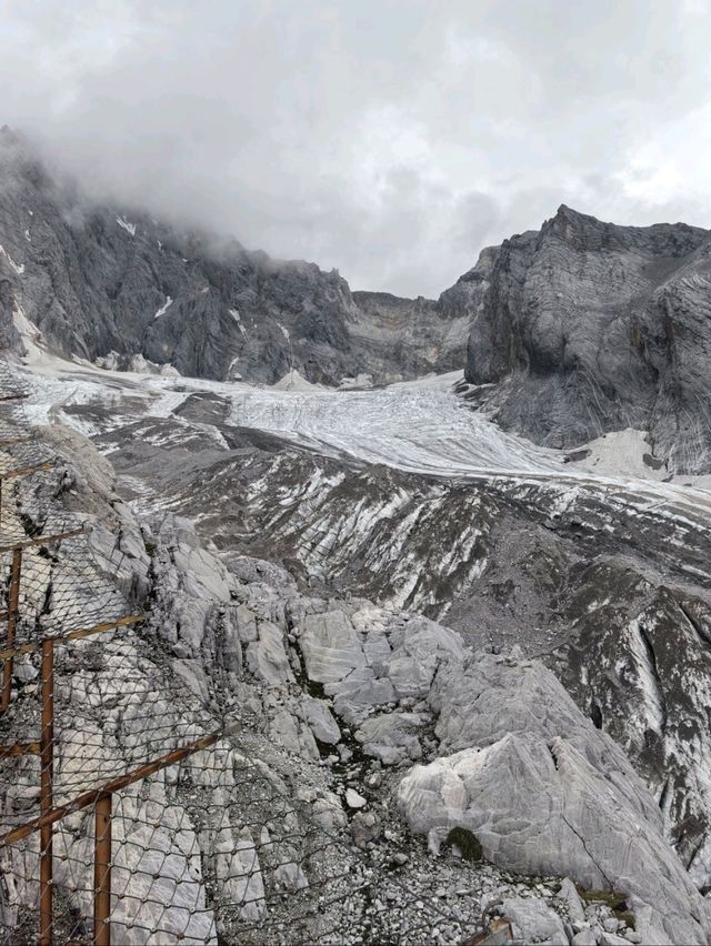 Cable Car @Jade Drqgon Snow Mountain