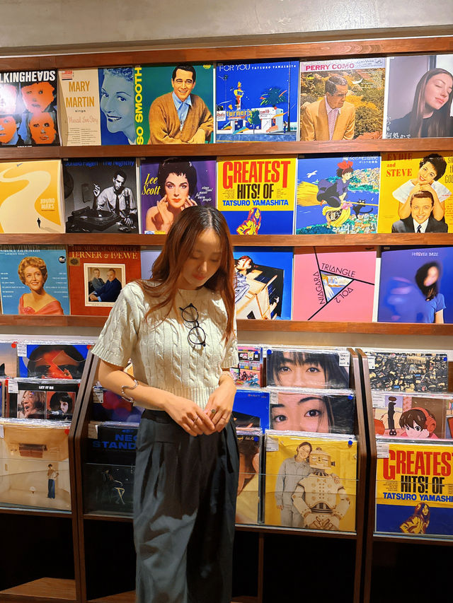大人の夜デートで行きたい🤍recordが聴けるカフェ☺️🎧💿【東京都・渋谷】