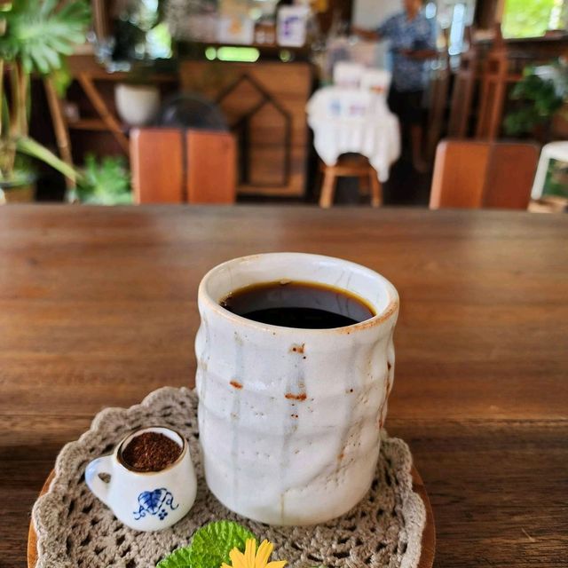 คาเฟ่แบบสโลว์บาร์ Go Back Home