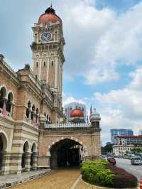 Ancient European building by the Dataran Merdeka 🇲🇾 