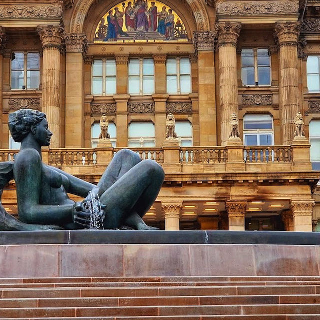 🇬🇧 Explore European Elegance at Victoria Square, Birmingham