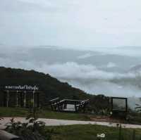 ลานกางเต็นท์วิวเมืองด่านซ้าย ไร่ช่างอุ้ม จ.เลย