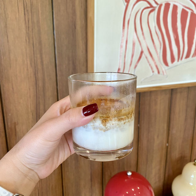 📍 𝐏𝐞𝐞𝐩𝐬 𝐛𝐫𝐞𝐚𝐤𝐟𝐚𝐬𝐭 𝐚𝐧𝐝 𝐛𝐚𝐫