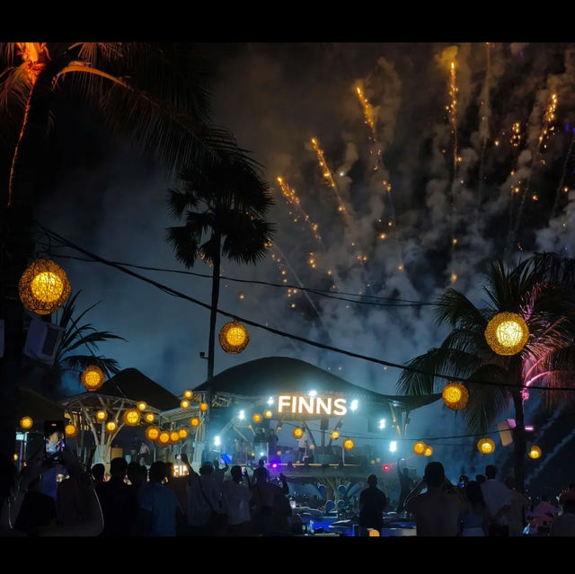 Finns beach club Bali 