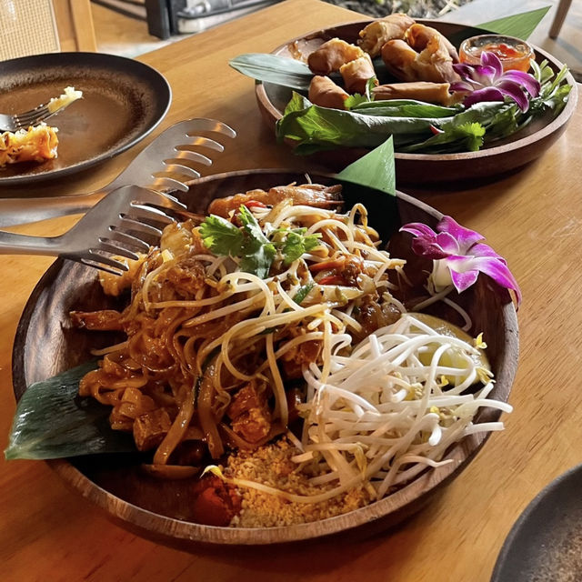 【韓国】SNSで話題沸騰！船で行くレストラン！？🍽️