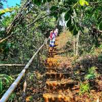 น้ำตกที่ยังคงความเป็นธรรมชาติ⛰🌄🌲☘