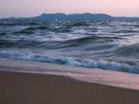 ชมพระอาทิตย์ตกที่หาดจอมเทียน