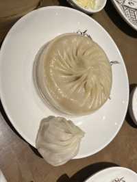 【中国/上海】小籠包発祥の店！ストローで飲む小籠包も🥟