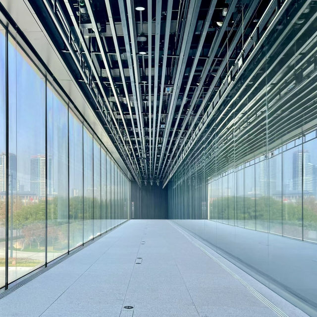 浦東美術館-上海熱門新地標建築，毗鄰東方明珠塔