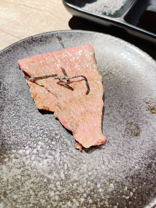 《山上走走》：雪場蟹與頂級燒肉的美味碰撞