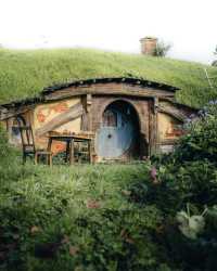 A place for Hobbit enthusiasts - Hobbiton Village in New Zealand
