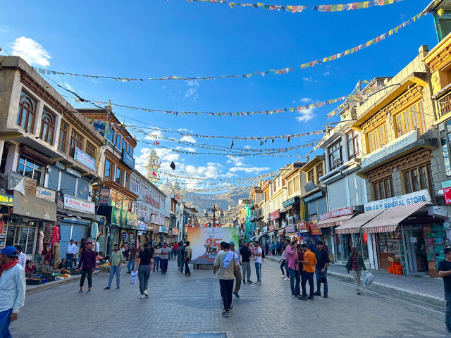 Leh Market ตลาดขายของที่เลห์ ลาดัค🇮🇳🚐