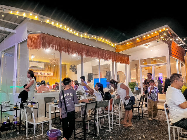 ร้านอร่อย “ร้านหมึกสด..ริมเล” 🍽️ (จันทบุรี)