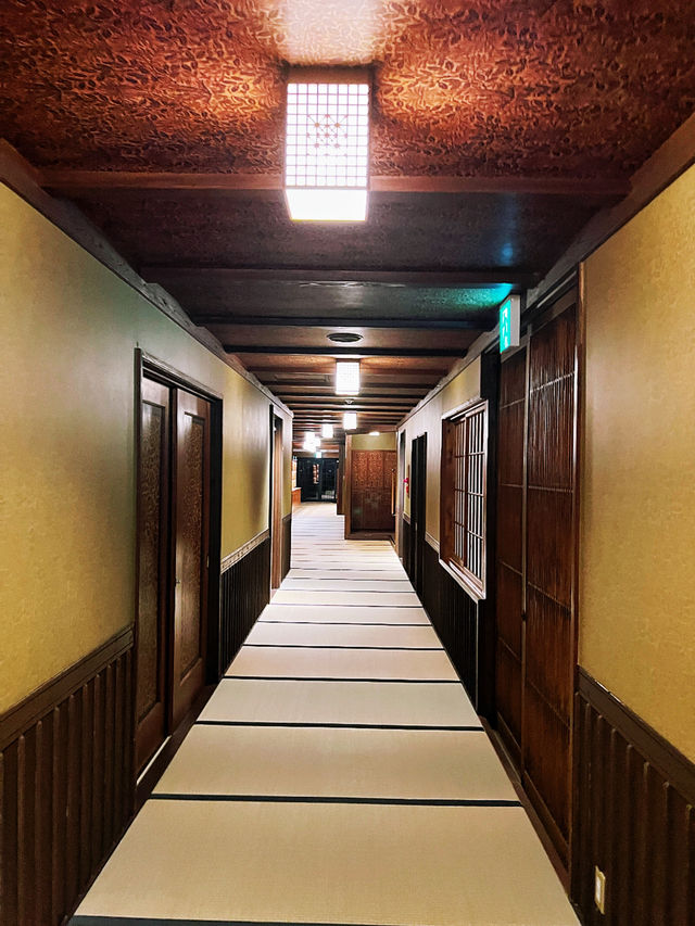 由布院必住溫泉旅館－草庵秋櫻♨️