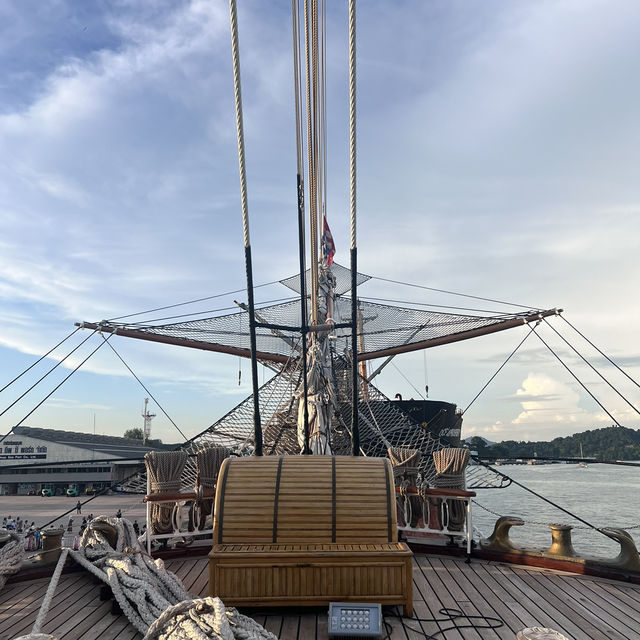 มาเที่ยวชมเรือใบที่อ่าวมะขาม ⛵️ 