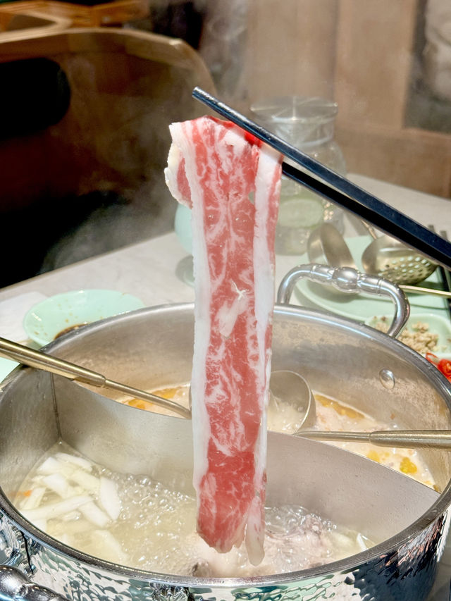 《真椰水椰子雞鍋》
