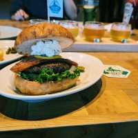 【和歌山×GOLDEN RIVER】クラフトビールとハンバーガーを楽しむ贅沢時間
