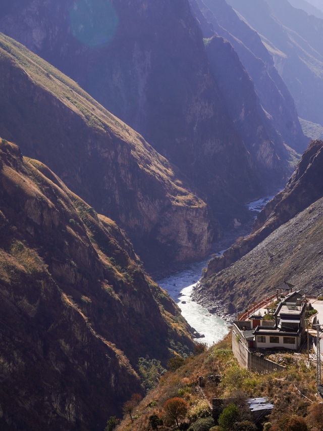 2 days 1 night hiking at Tiger Leaping Gorge