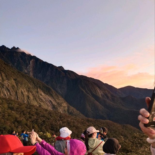 Breathtaking Views at Maragang Hill, Kundasang!⭐⭐⭐⭐⭐