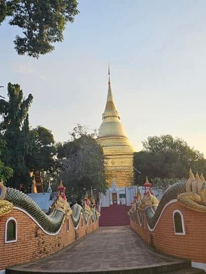 Wat Phra Kaew Don Tao 
