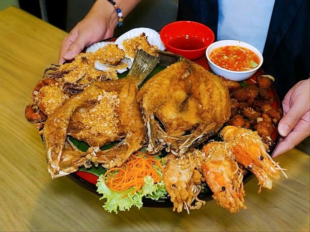 บุฟเฟ่ต์ซีฟู้ดทำถึงที่สุดย่านรามอินทรา