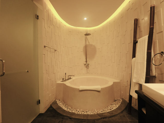 峇里島水明漾Taman Mesari Luxury Villas Seminyak：三臥室私人泳池別墅體驗 🏝️
