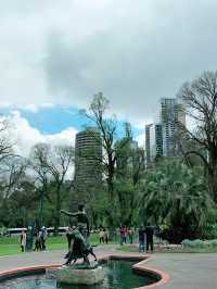 Fitzroy Gardens: Melbourne’s Green Oasis