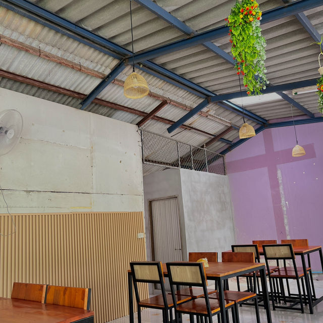 Tun Nun Kitchen Halal, Dannok – Authentic Kampung & Thai Cuisine!