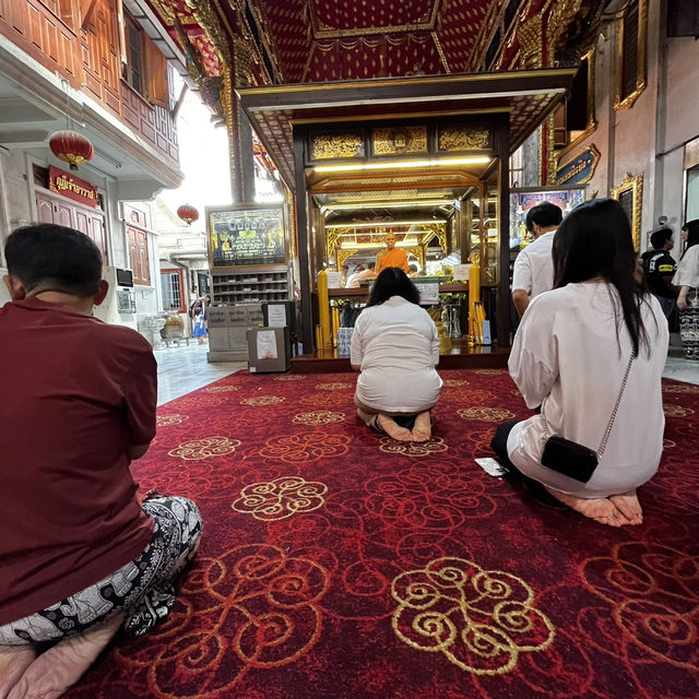 タイ🇹🇭バンコク旅行　エメラルド色の仏塔✨