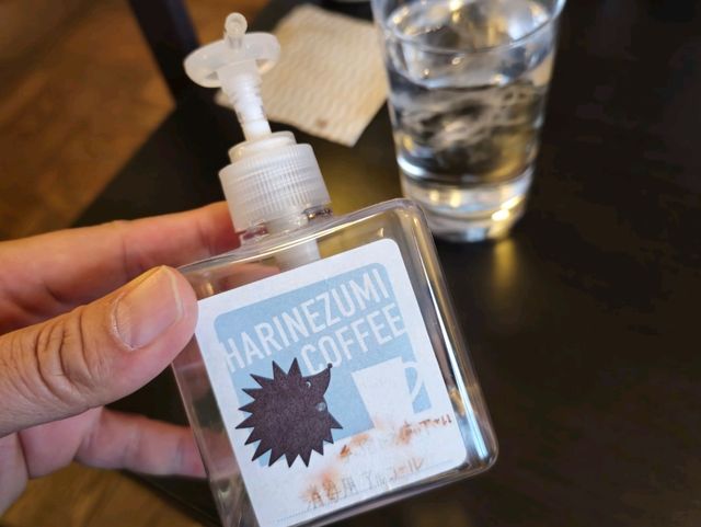 삿포로 다누키코지의 끝에 있는 감성카페 harinezumi coffee