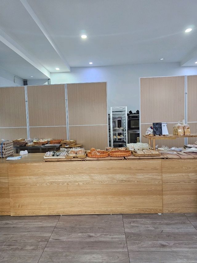 mani mani bakery | อุดมสุข