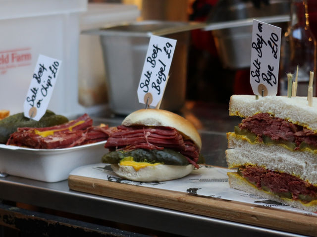 Top Must-Try Foods at Borough Market, London