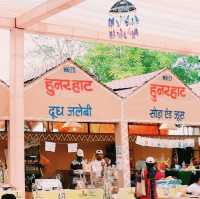 インドの手工芸品と伝統料理を堪能できるマーケット🛍✨
