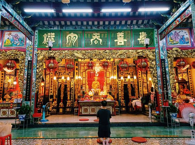 泰國曼谷市中心老城區唐人街華人文化古跡寺廟一日遊行程，體驗當地華人文化生活，祈福聖地，適合祈福打卡拍照📸