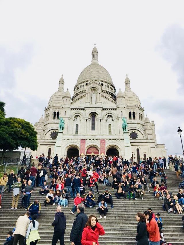 When you only have 1 day in Paris, say hi to Mona Lisa!