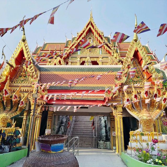 แจกแพลนเที่ยวไหว้พระ🛕🪔9 วัดดัง จังหวัดนนทบุรี