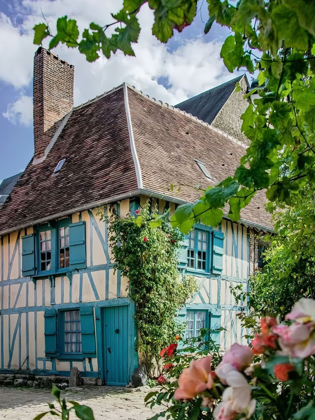 🇫🇷 フランスのロマンチックなバラの村——ジェルブロワ（Gerberoy）