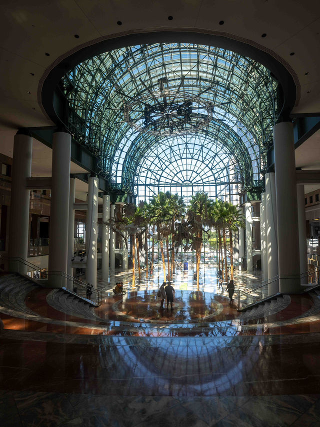 Brookfield Place – 高級感あふれるショッピングモール