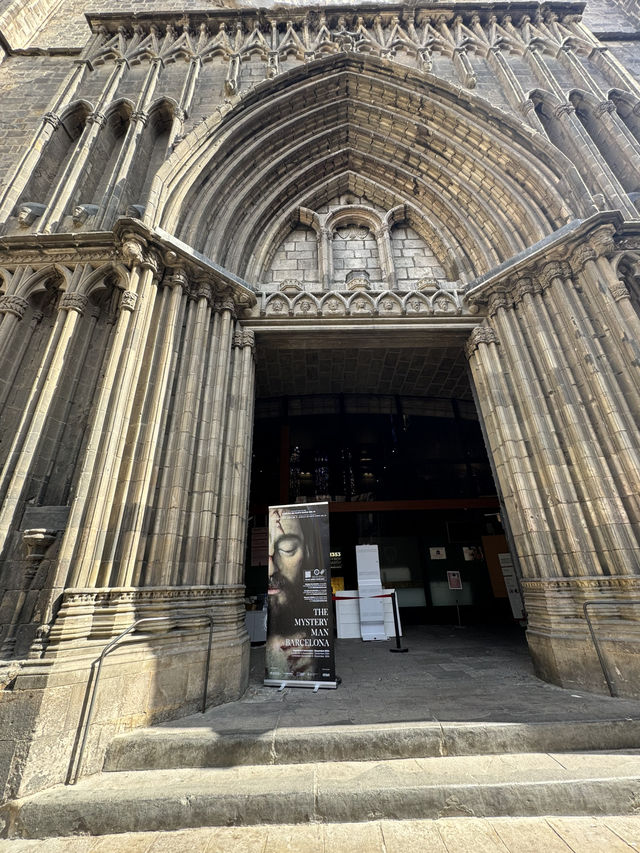 ⛪ Cathedral of Barcelona, 바르셀로나의 고딕 걸작을 만나다!