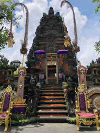 【バリ島】サラスワティ寺院 観光ガイド