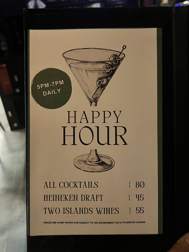 【バリ島 インドネシア】シグネチャーカクテルも美味しいBAR🍸