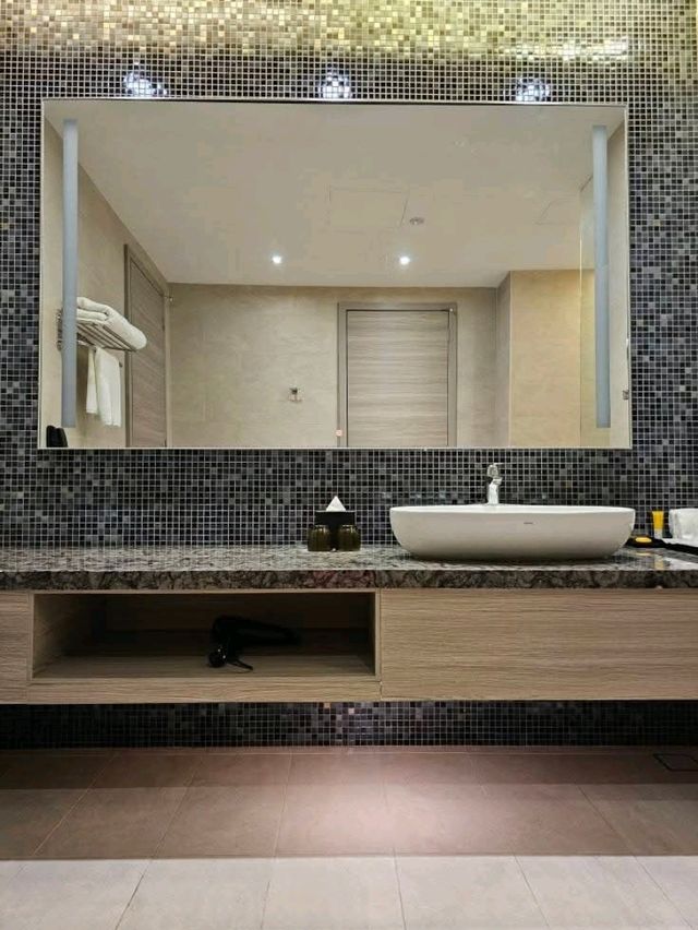 "Capri by Fraser JB: Sleek Stays & Skyline Views at the Crossroads of City & Culture"